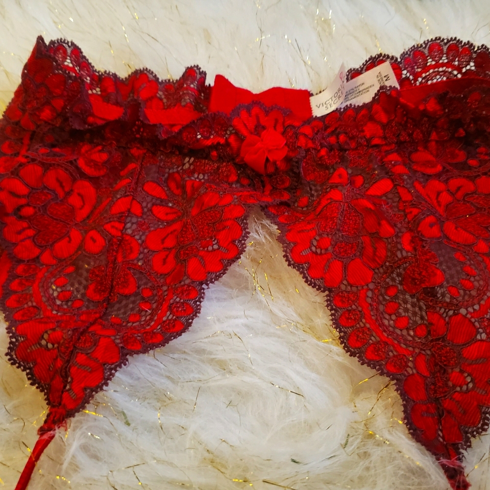 Victoria's Secret Garter